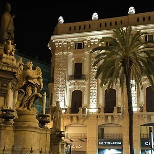  Apartment Palazzo Moncada Italy